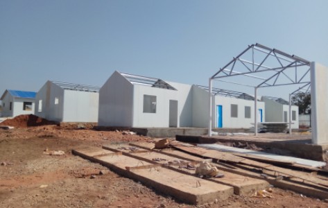 इथियोपियाई निर्माण परियोजना में कंटेनर हाउसिंग घटकों की सुचारू स्थापना
