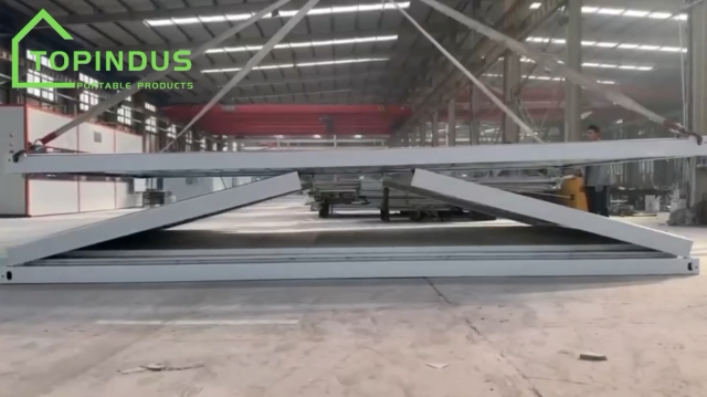 स्टील फ्रेम वाला मॉड्यूलर मोबाइल 20 फीट का पूर्वनिर्मित जेड फोल्डिंग कंटेनर हाउस