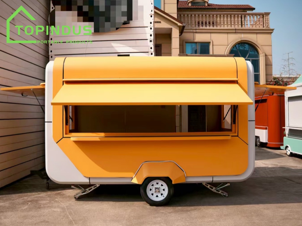 घाना में हमारे ग्राहक के लिए अनुकूलित पीले रंग का फूड ट्रेलर